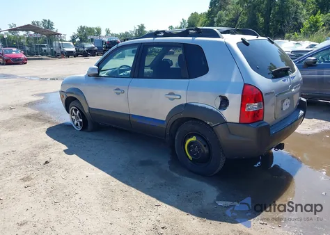 2005 Hyundai Tucson Gls/Lx из США, поврежденный, VIN KM8JN72D65U049164